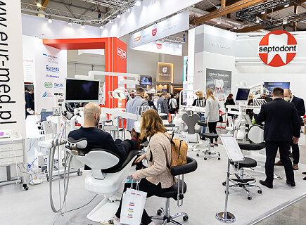 targi-krakdent-2022 (56).jpg