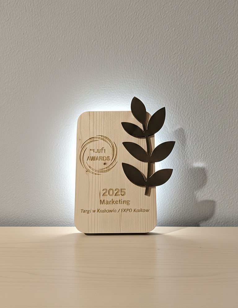 UFI STATUETKA.png [1.06 MB]