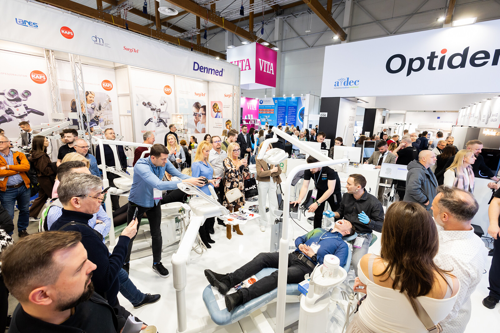 LAP36801.jpg [1.93 MB]