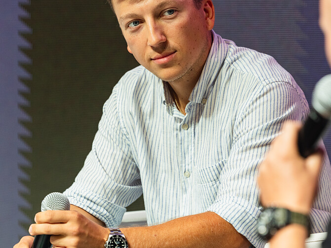 LAP33622.jpg